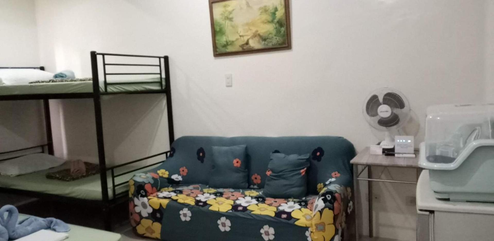 Your City•Home Apartment Paranaque City Exterior foto